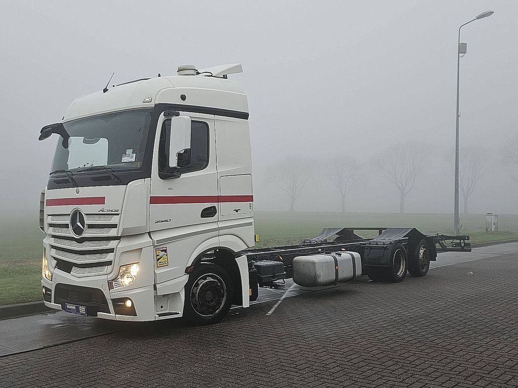 MERCEDES-BENZ ACTROS 2540