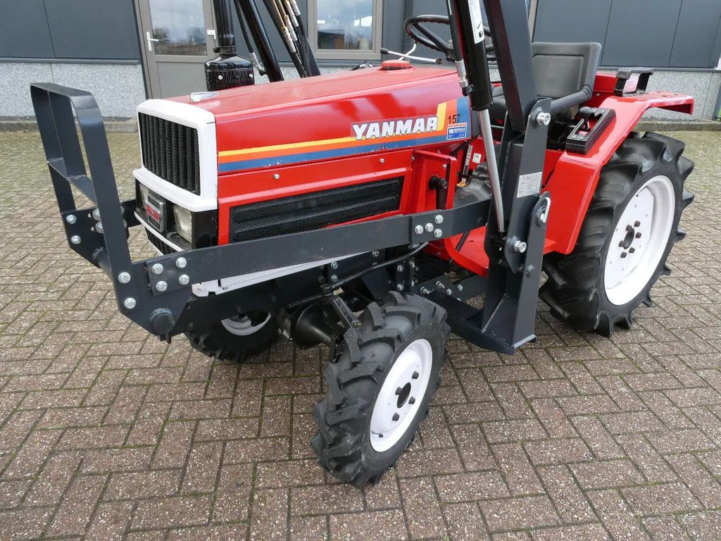 Yanmar F16D 4wd / 1380 Draaiuren / Voorlader