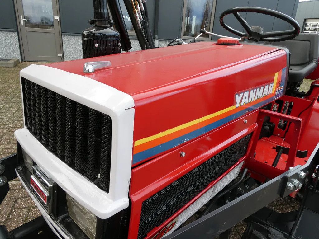 Yanmar F16D 4wd / 1380 Draaiuren / Voorlader