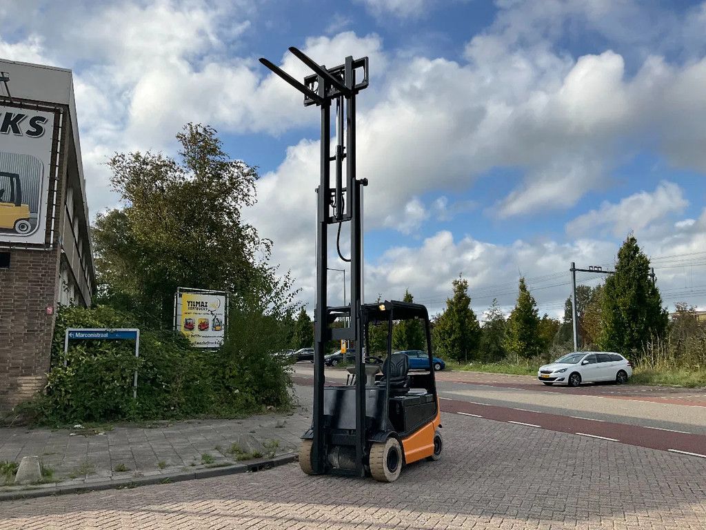 Still R60-25 2500KG 4.93METER HEFTRUCK