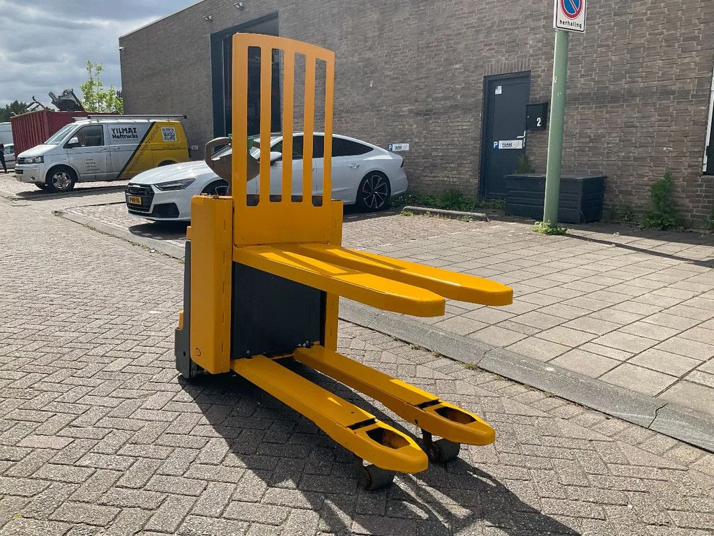 Jungheinrich EJE C20 2000KG 70CM STAPELAAR / HEFTRUCK