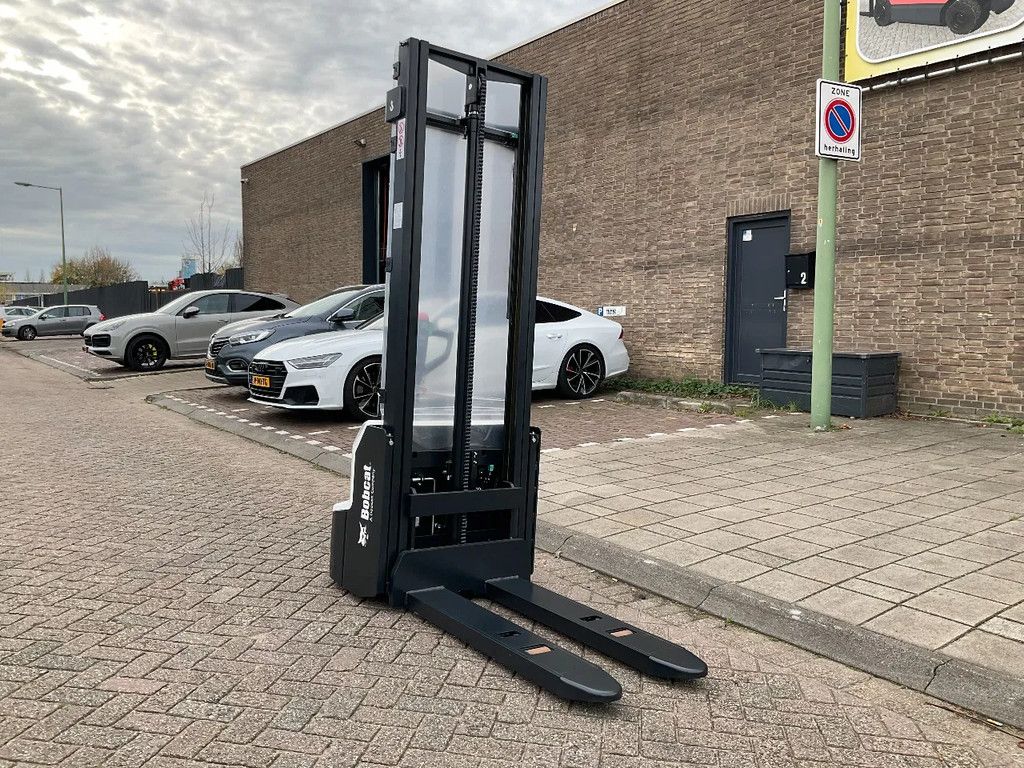 Bobcat LSM12N-I 1200KG LITHIUM INITIEEL STAPELAAR / HEFTRUCK