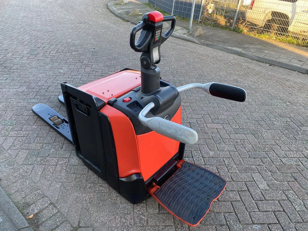 BT LPE250 2500KG PALLETWAGEN / HEFTRUCK