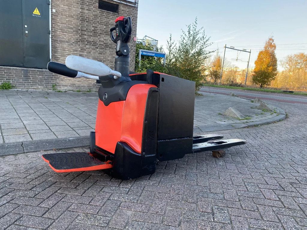 BT LPE250 2500KG PALLETWAGEN / HEFTRUCK