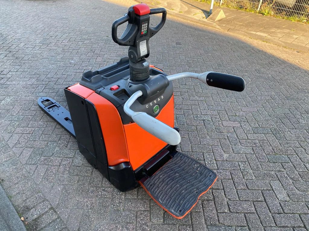 CESAB P320 2000KG PALLETWAGEN / HEFTRUCK