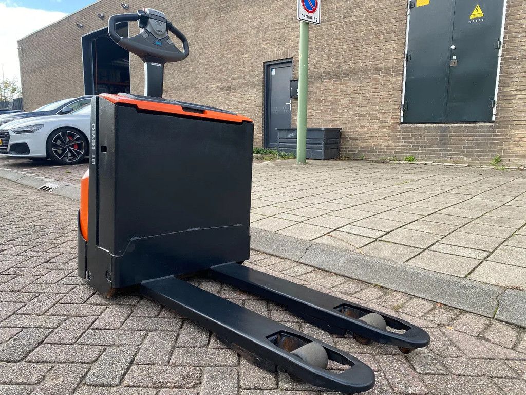 Toyota BT LWE160 1600KG 1METER PALLETWAGEN / HEFTRUCK