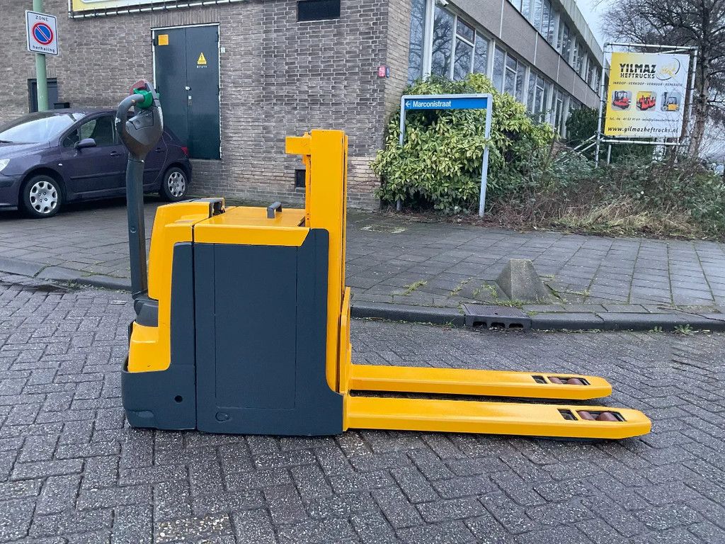 Jungheinrich EJD220 2000KG 2.23METER STAPELAAR / HEFTRUCK