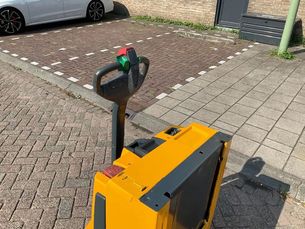 Jungheinrich EJE C20 2000KG 70CM STAPELAAR / HEFTRUCK