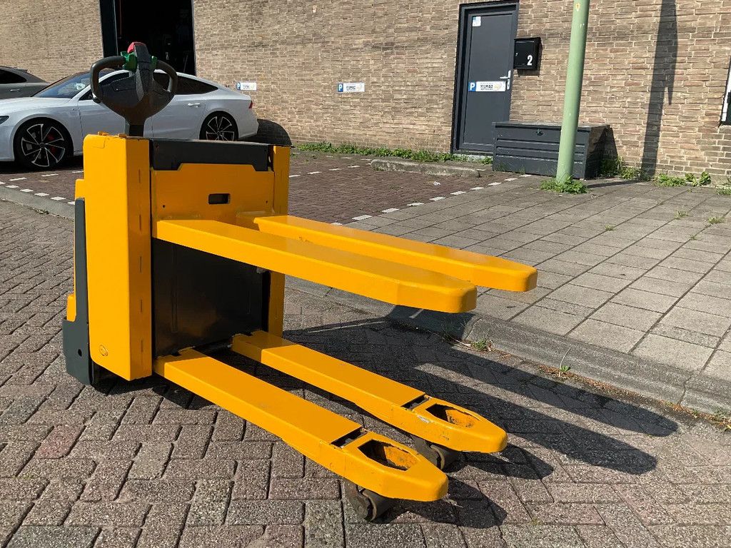 Jungheinrich EJE C20 2000KG 70CM STAPELAAR / HEFTRUCK
