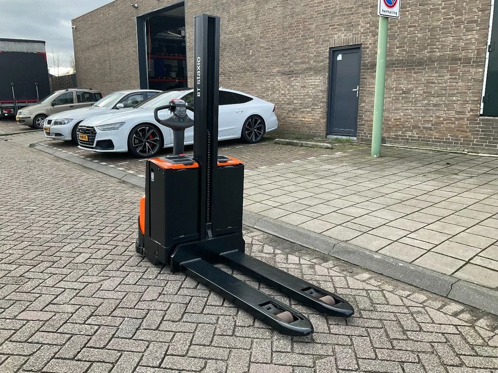 Toyota SWE080L 2000KG 1.58METER STAPELAAR / HEFTRUCK