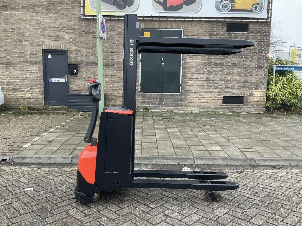 Toyota BT SWE080L 2000KG 1.58METER STAPELAAR / HEFTRUCK