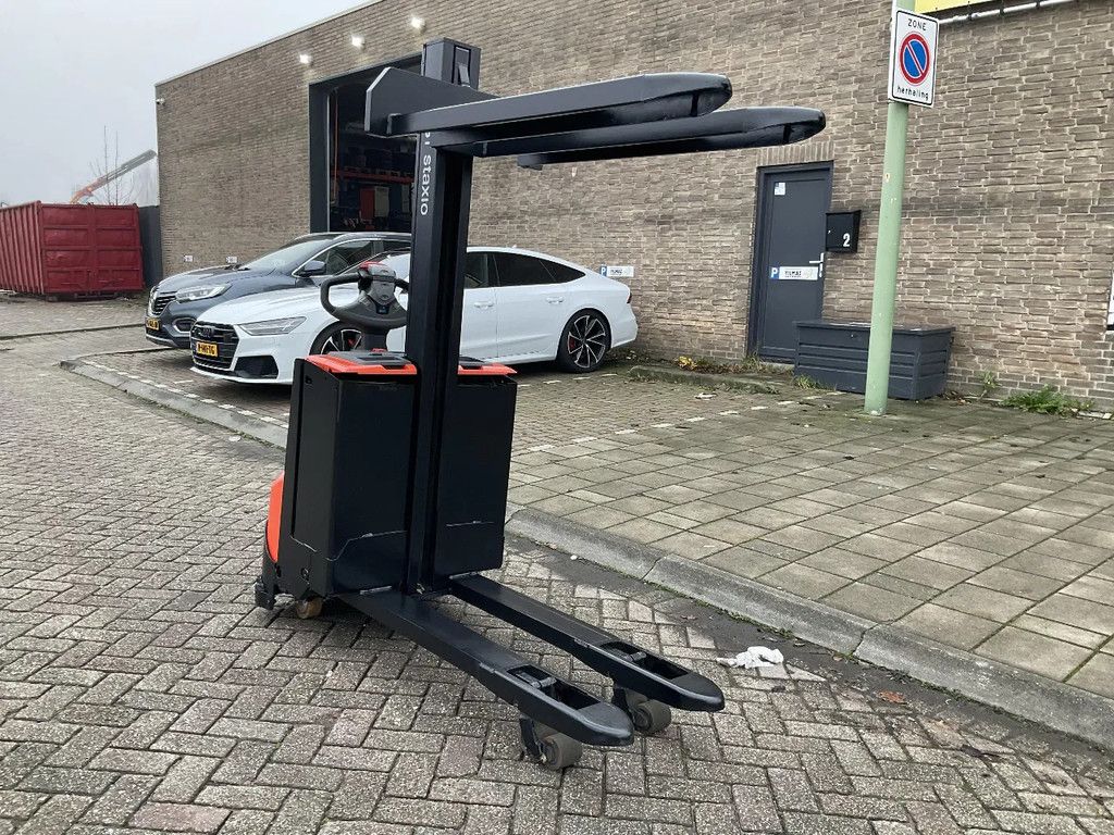 Toyota BT SWE080L 2000KG 1.58METER STAPELAAR / HEFTRUCK