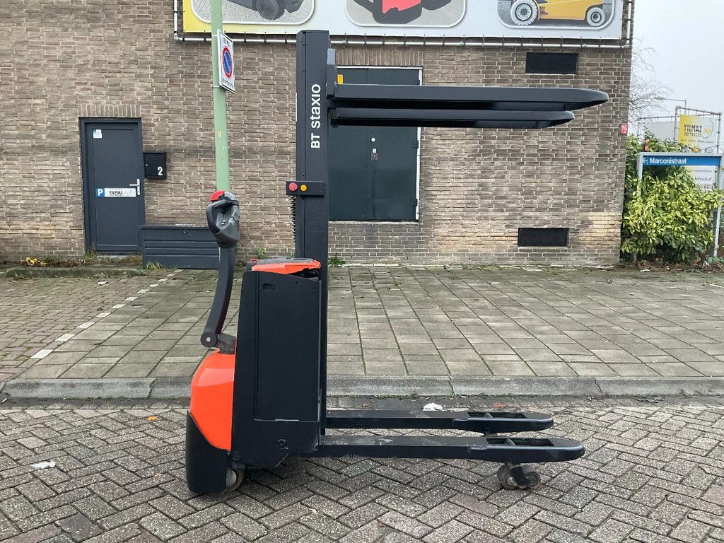 Toyota BT SWE080L 2000KG 1.58METER STAPELAAR / HEFTRUCK