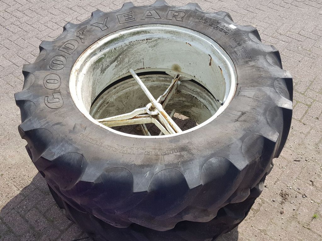 Goodyear banden wheel