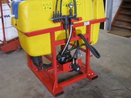 Reinigingsspuiten mounted sprayer