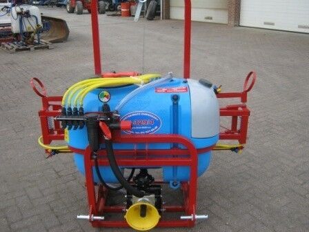 Reinigingsspuiten mounted sprayer