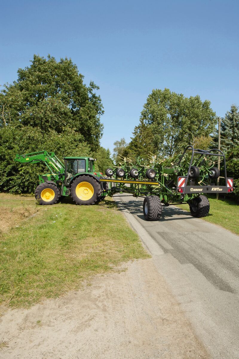 Krone getrokken schudders KWT met wielstel tedder