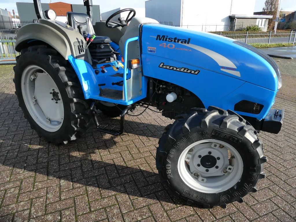 Landini Mistral 40 4wd / 03712 Draaiuren / Omkeerschakelng