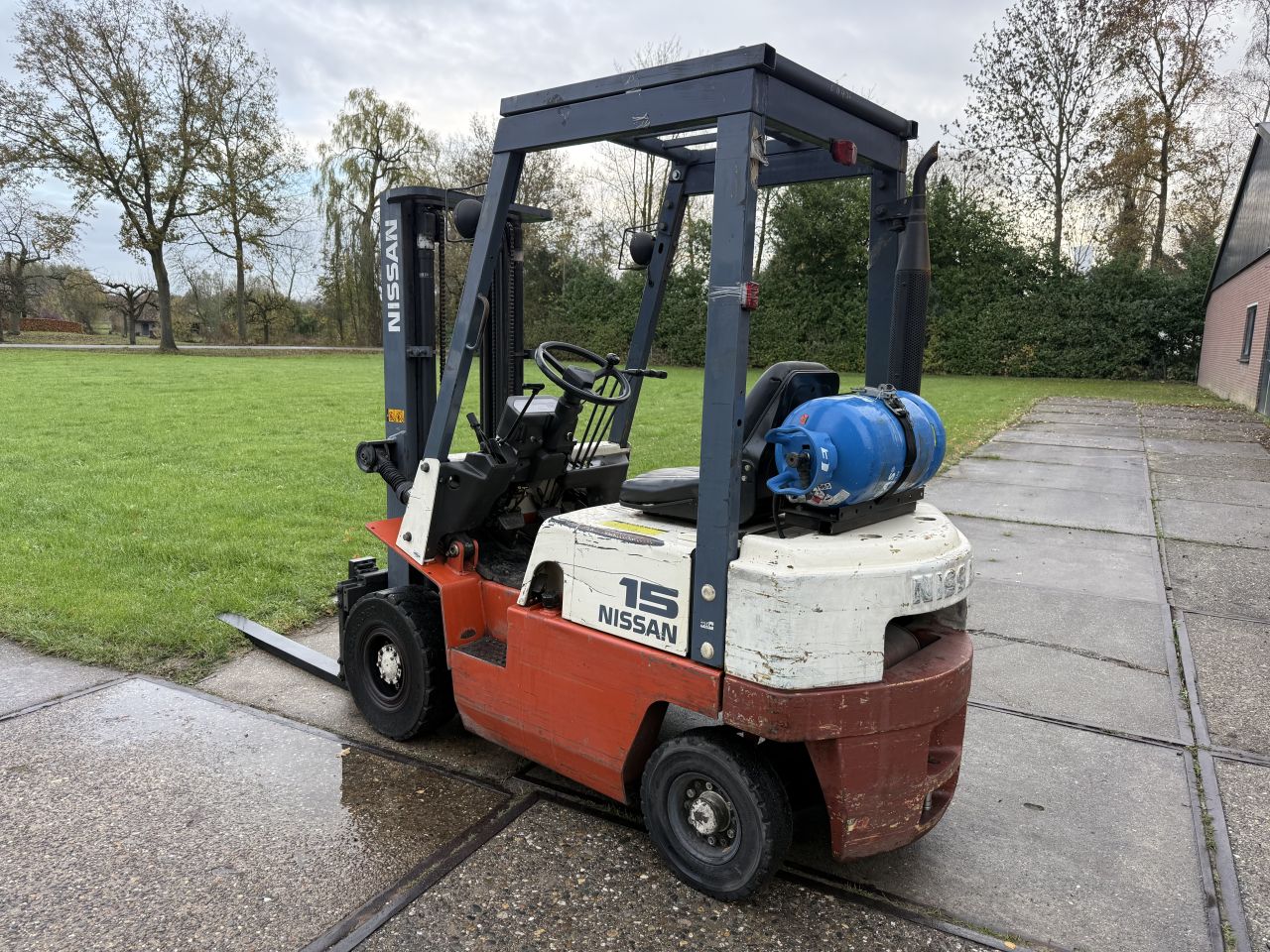 Nissan 1.5 tonner lpg heftruck automaat Sideshift verlichting