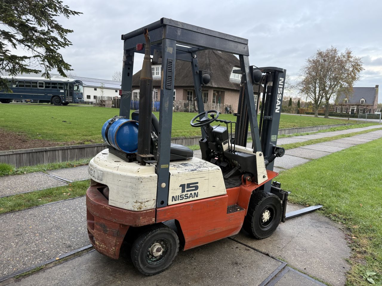 Nissan 1.5 tonner lpg heftruck automaat Sideshift verlichting