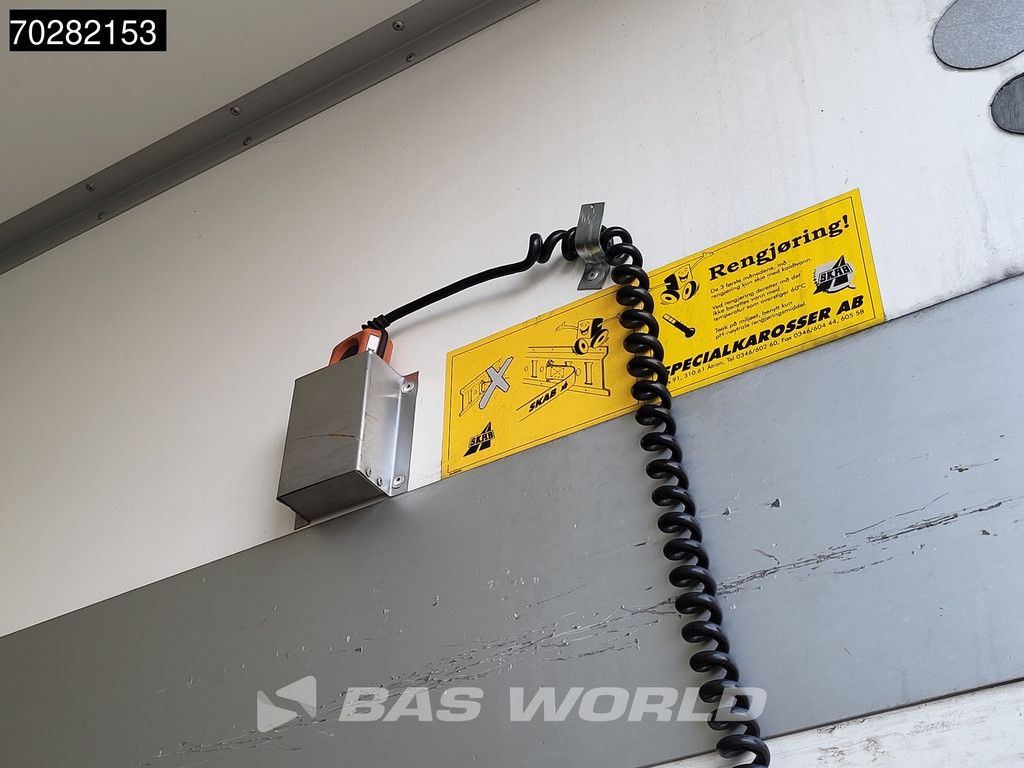 Mercedes Atego Atego 1524 4X2 6-Cylinder Auromatic Thermo King Euro 6