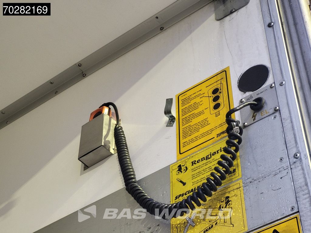 Mercedes Atego Atego 1524 4X2 6-Cylinder Auromatic Thermo King Euro 6