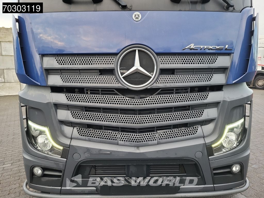 Mercedes Actros Actros 1845 4X2 GigaSpace Mega 2xTanks 80% Tyres