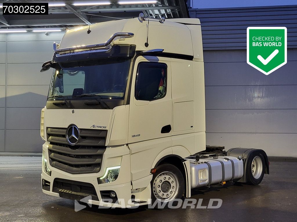 Mercedes Actros 1845 4X2 GigaSpace Mega Retarder 2xTanks ACC Standklima Euro 6