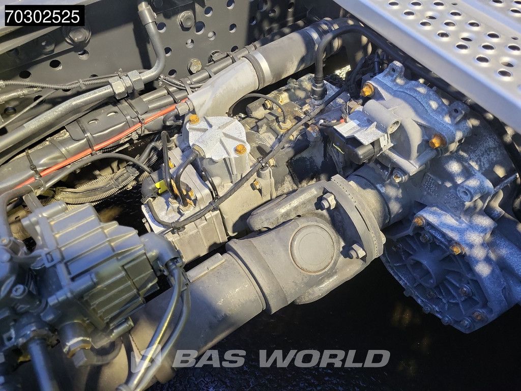 Mercedes Actros 1845 4X2 GigaSpace Mega Retarder 2xTanks ACC Standklima Euro 6