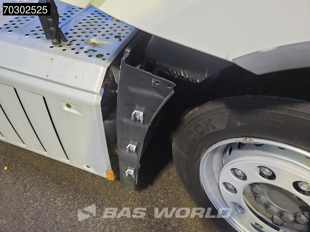 Mercedes Actros 1845 4X2 GigaSpace Mega Retarder 2xTanks ACC Standklima Euro 6