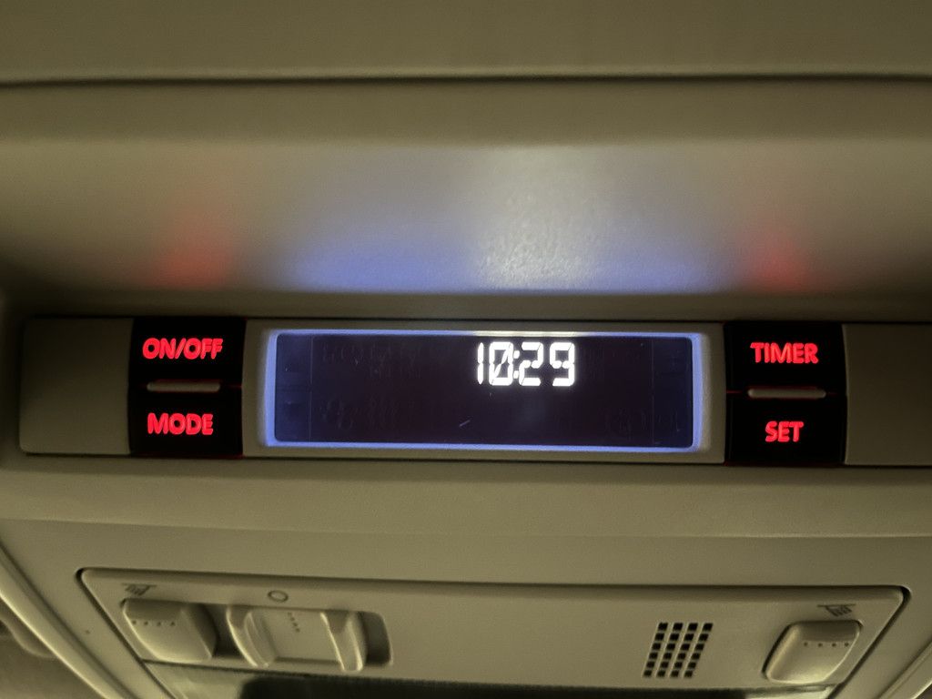 Volkswagen Transporter 2.0 TDI L2H1 150 PK 4Motion / Servicebus / Sortimo Inrichting / Euro 6 / Airco / Cruise Control / Trekhaak / Camera / Navigatie