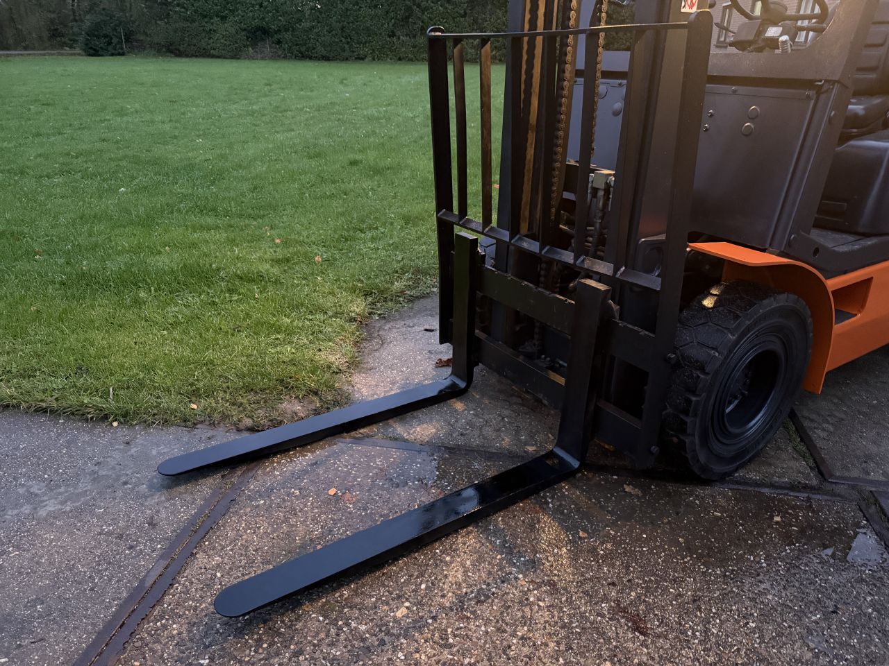 Doosan 2,5 tonner LPG heftruck automaat verlichting