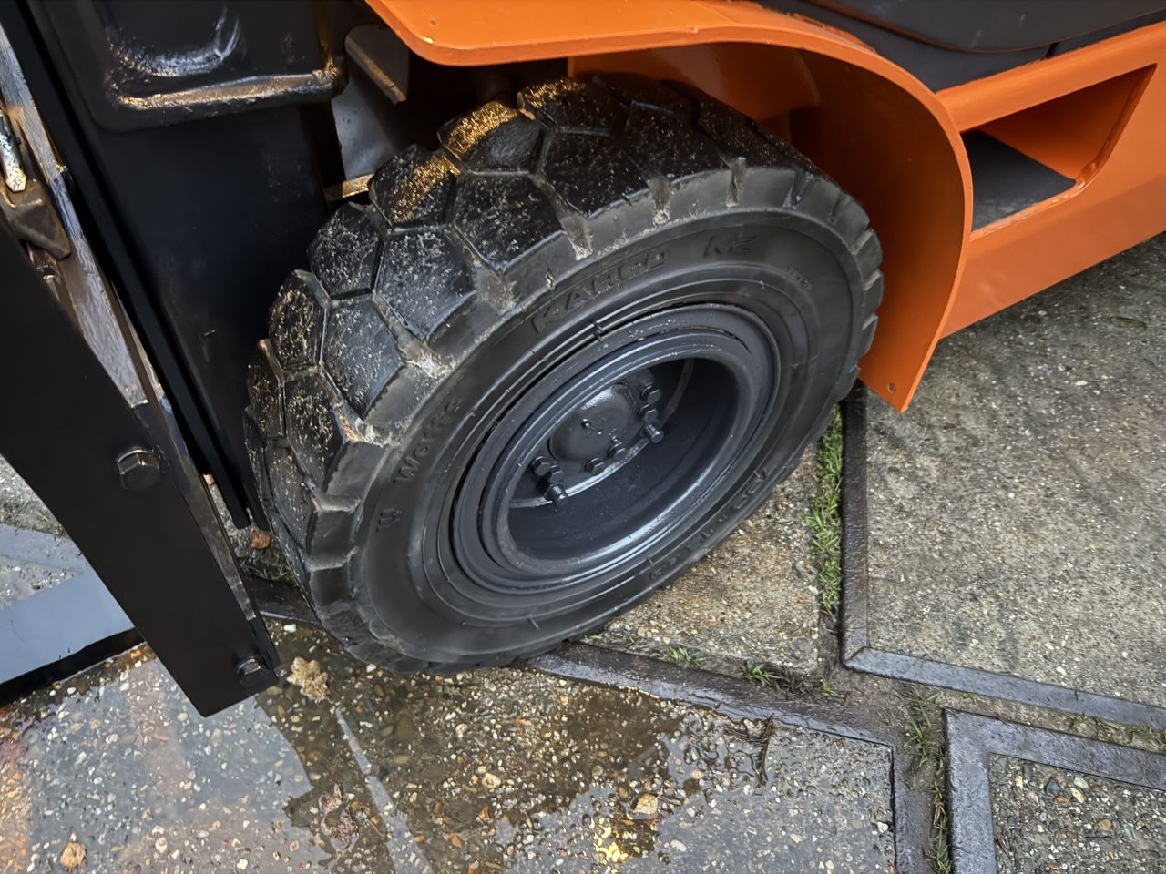 Doosan 2,5 tonner LPG heftruck automaat verlichting