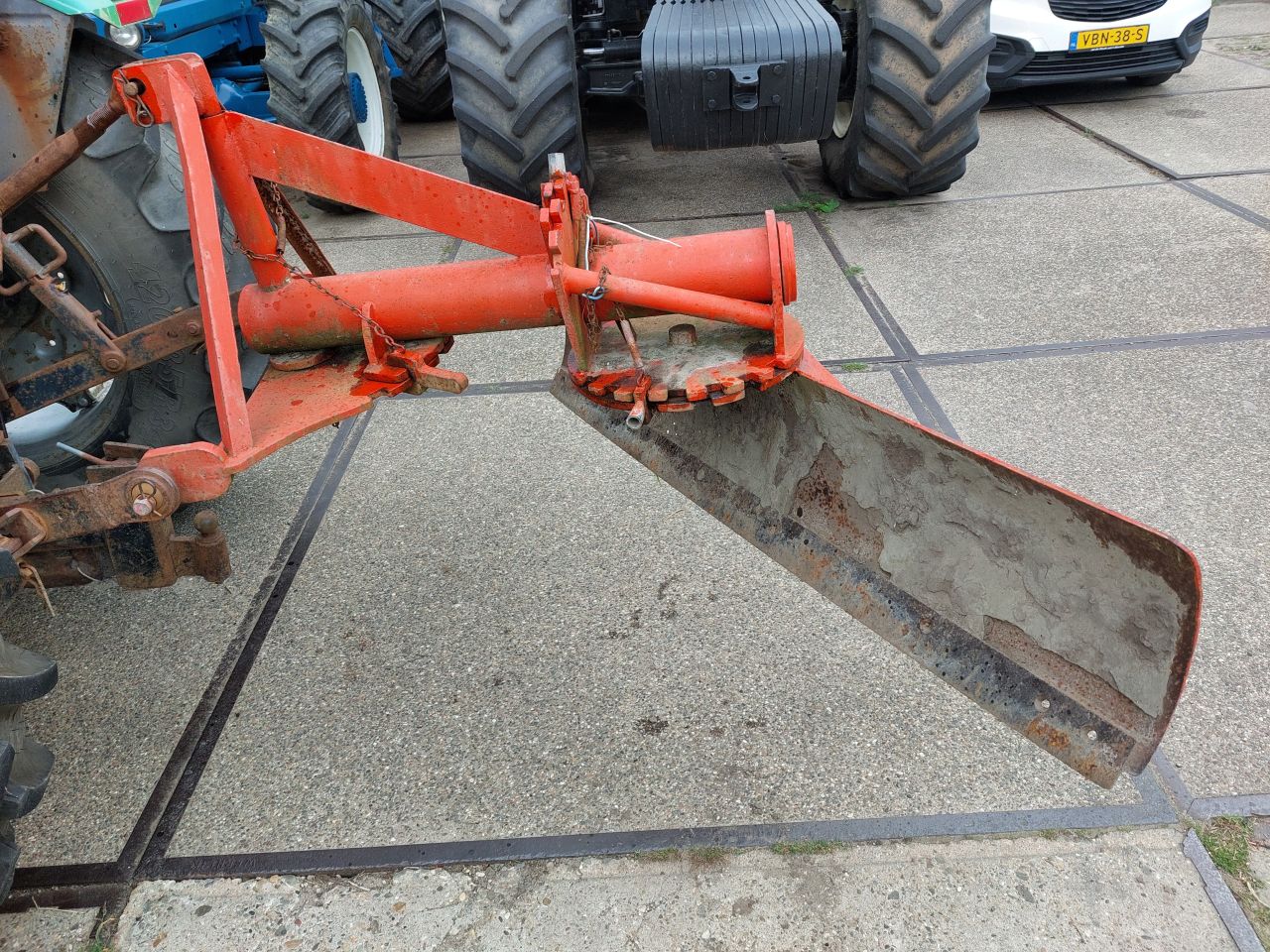 Grondbak en grondschaaf