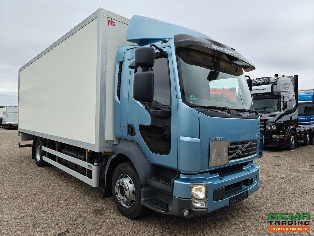 Volvo FL240 4x2 Dagcab Euro5 - 6CIL - Gesloten Opbouw 6.5m + Laadklep 1500KG - 129.000km Origineel - ZijDeuren