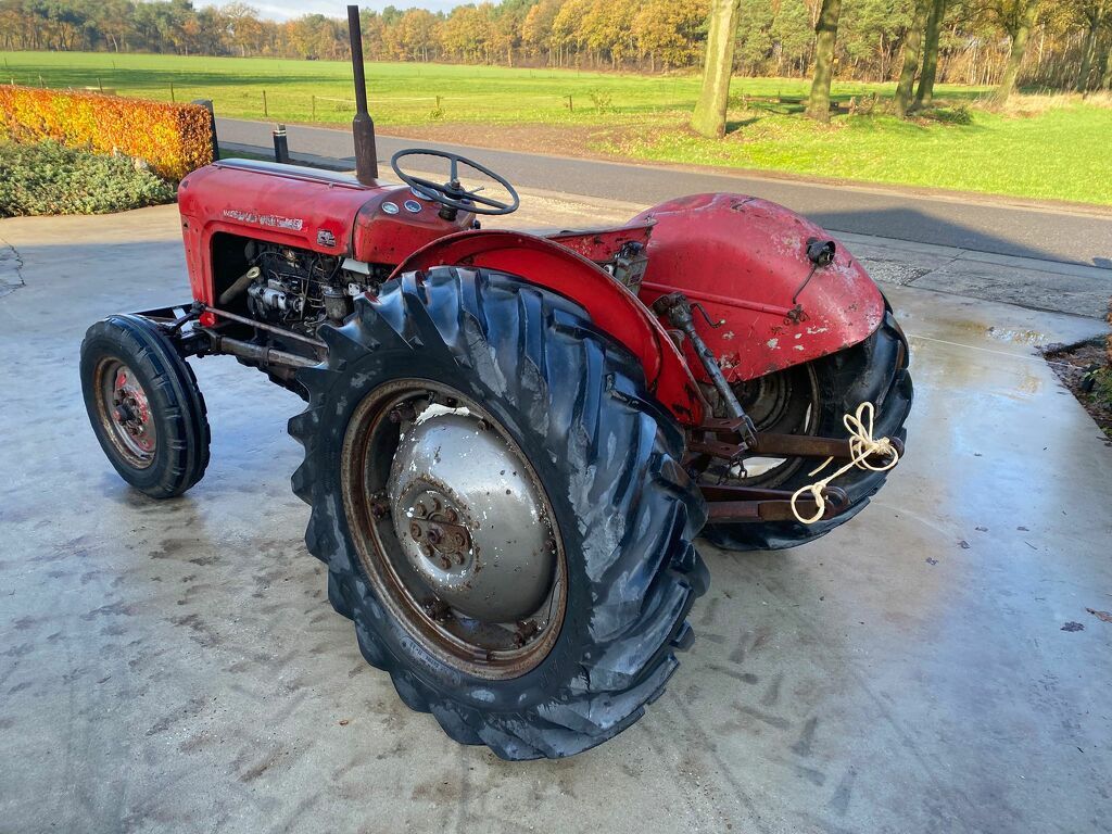 Massey-Ferguson 135