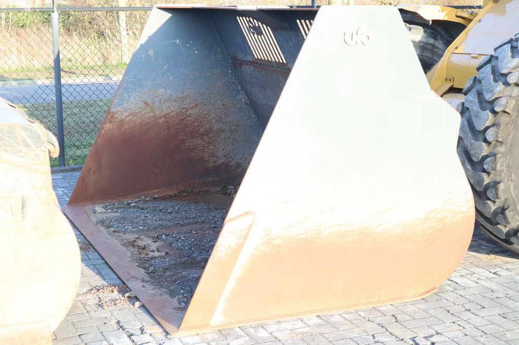 Caterpillar 938 M | 2X BUCKET | JIB | FORKS | BSS | GOOD CONDITION