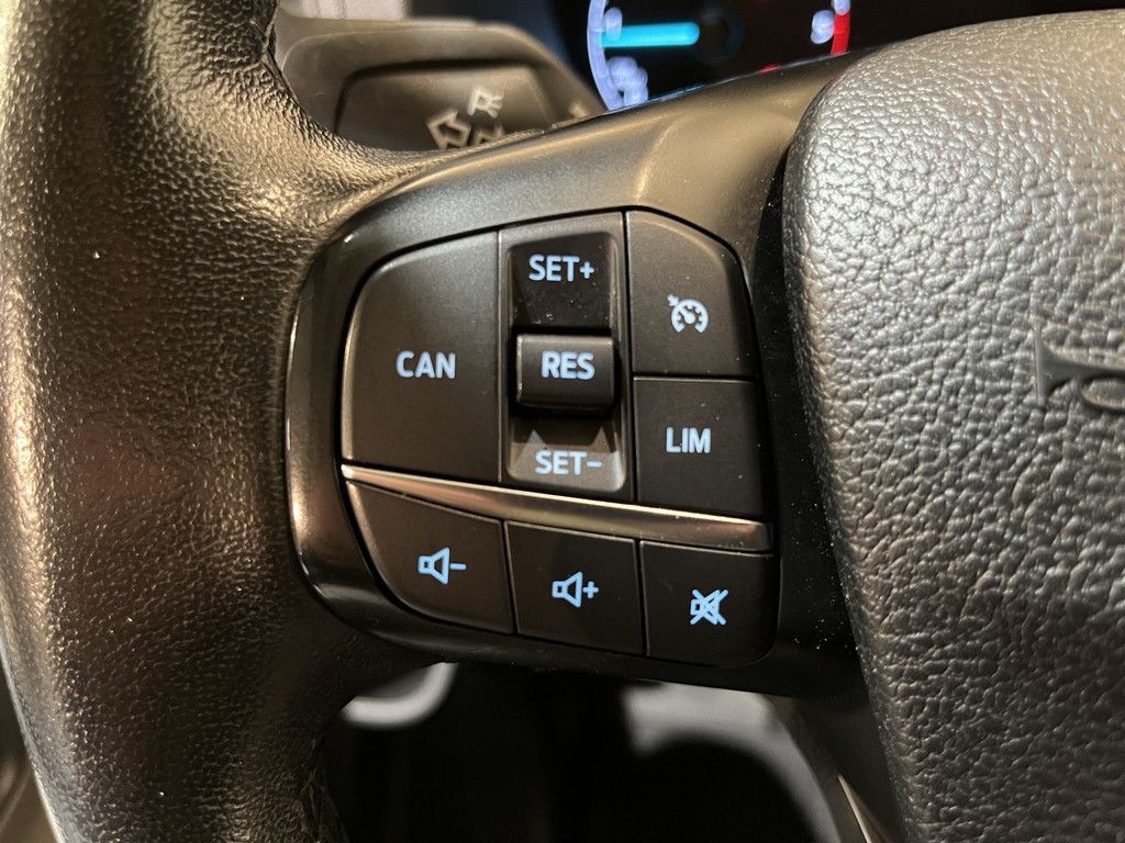 Ford Transit 2.0 TDCI L3H2 Trend 170 PK / Euro 6 / Airco / Schuifdeur L + R / Cruise Control / Camera / CarPlay / Navigatie