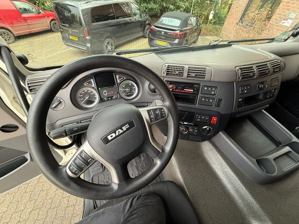 DAF CF 450 4X2 Space Cab LED Retarder Alcoa dura Bright 296.210 KM! German truck