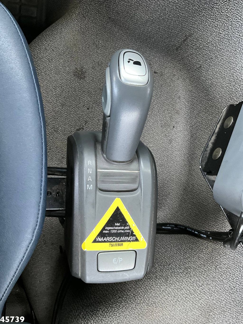 Volvo FM 330 6x4 Hiab 21 Ton haakarmsysteem Just 35.598 Km!