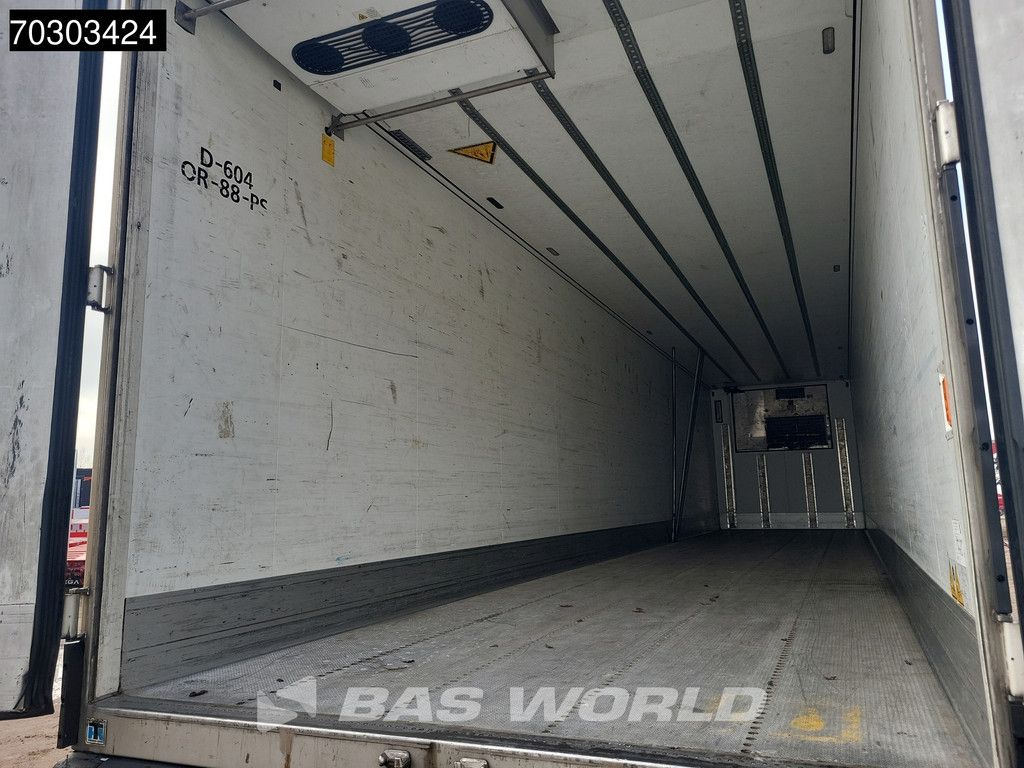 Schmitz SCB*S3B TUV 01/26 Tailgate Bi-Temp Lifting Axle Flower Width