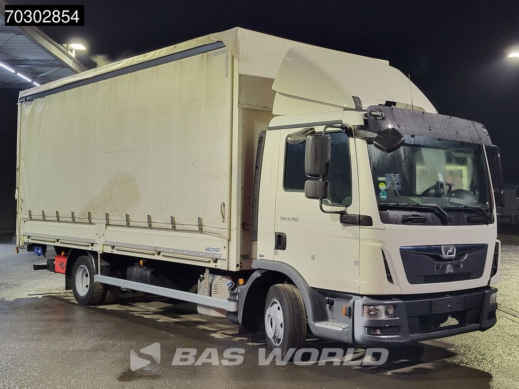 MAN TGL TGL 8.190 4X2 8tonner Curtainsider Ladebordwand Manual Euro 6