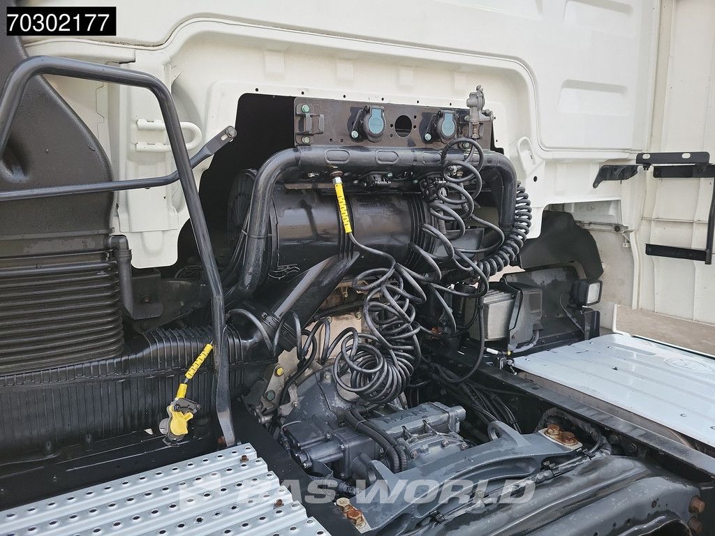 MAN TGX 18.460 4X2 XXL 2xTanks ADR