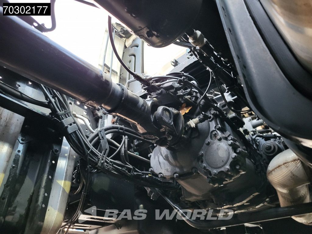 MAN TGX 18.460 4X2 XXL 2xTanks ADR