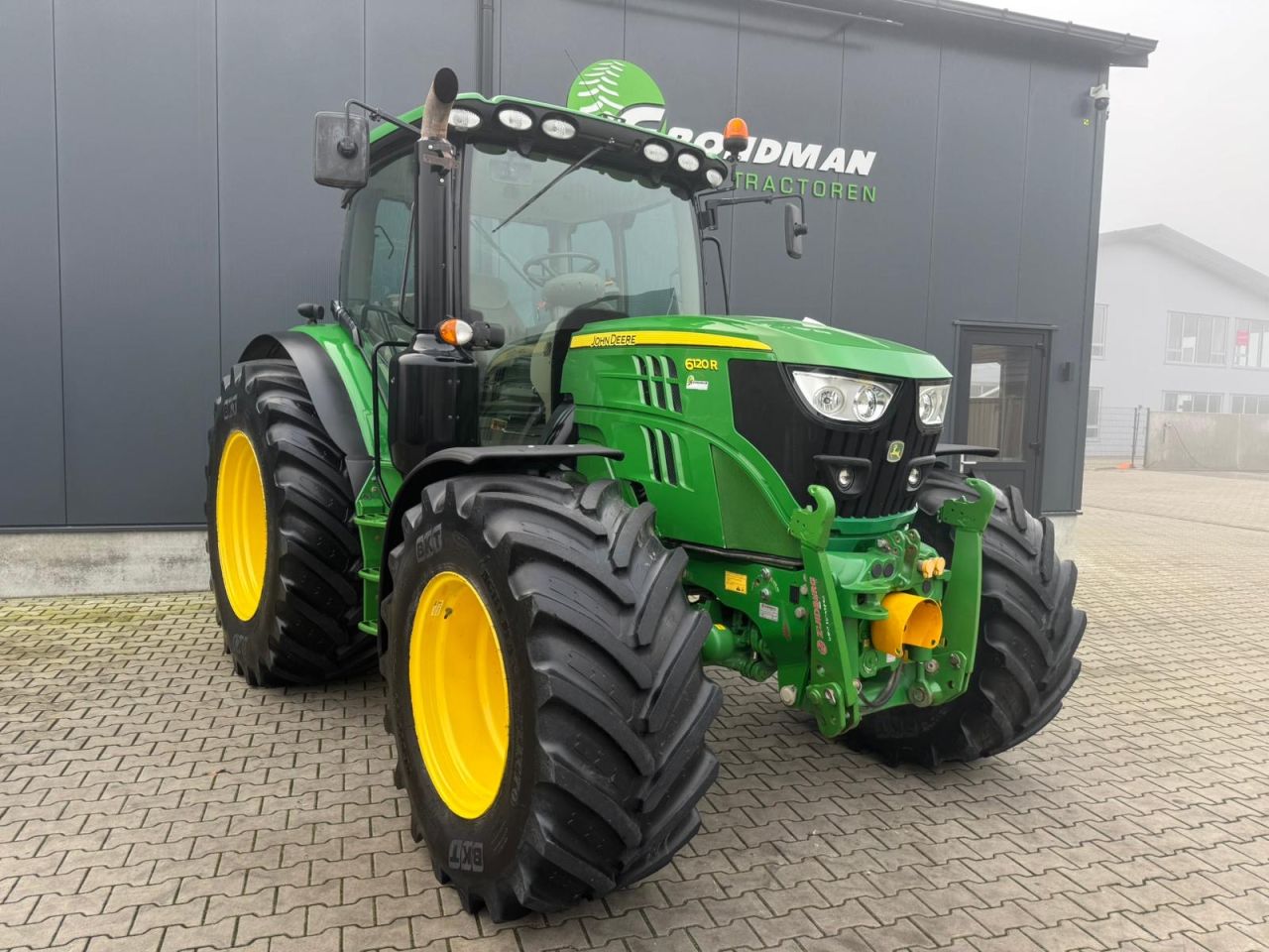 John Deere 6120R AQ
