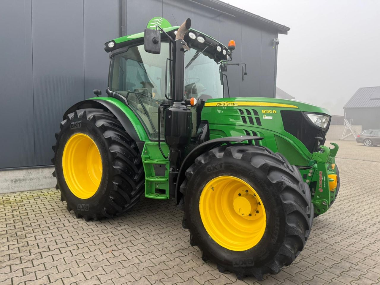 John Deere 6120R AQ