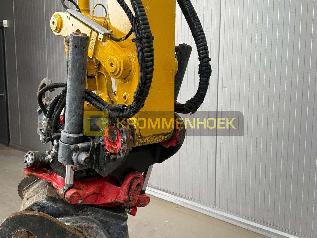 Komatsu PC 138 US-11 Rototilt KH9680-Z