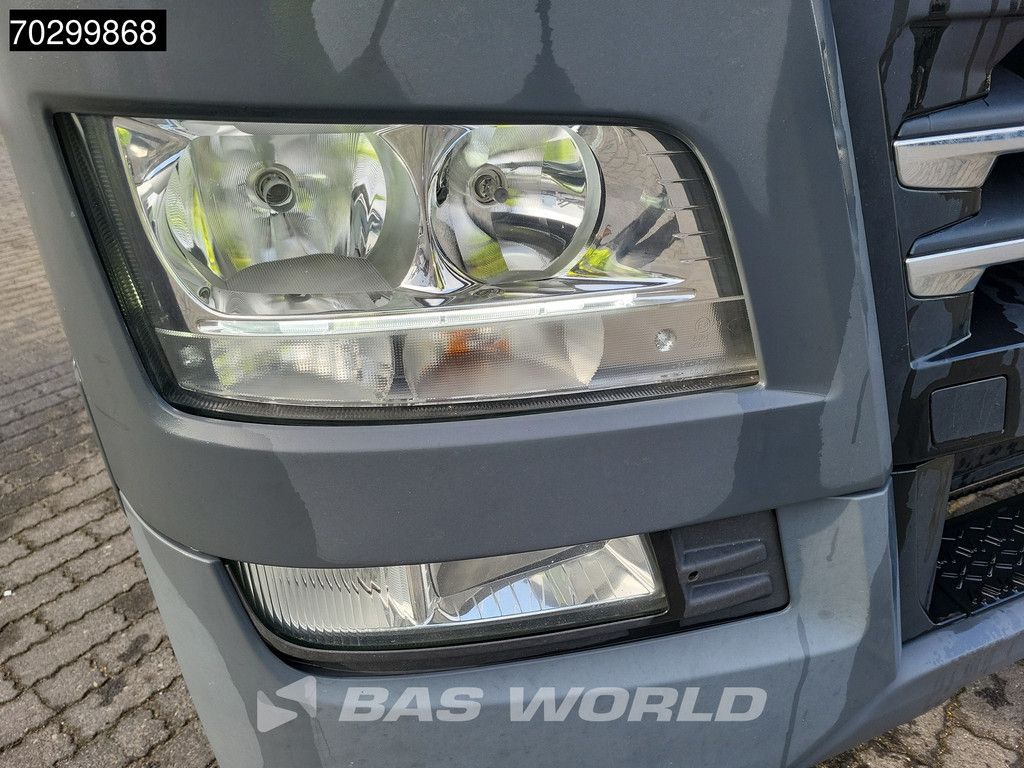 MAN TGX 18.460 4X2 XLX Retarder 2x Tanks