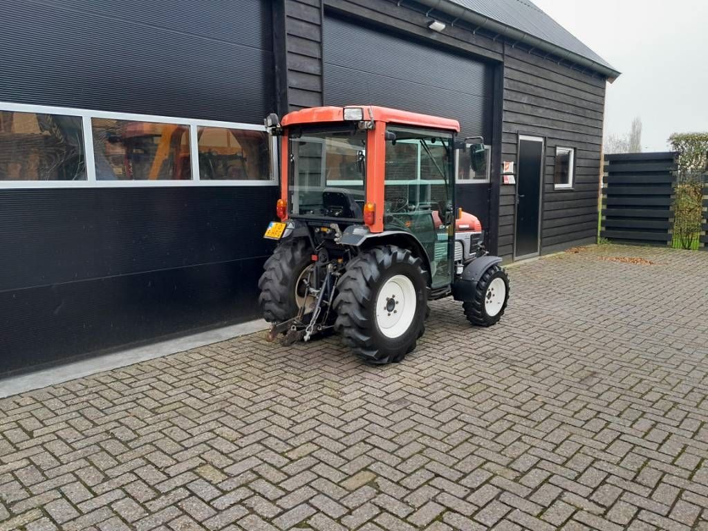 Yanmar EF 235 HST Hydrostaat - midi trekker - 30km/h
