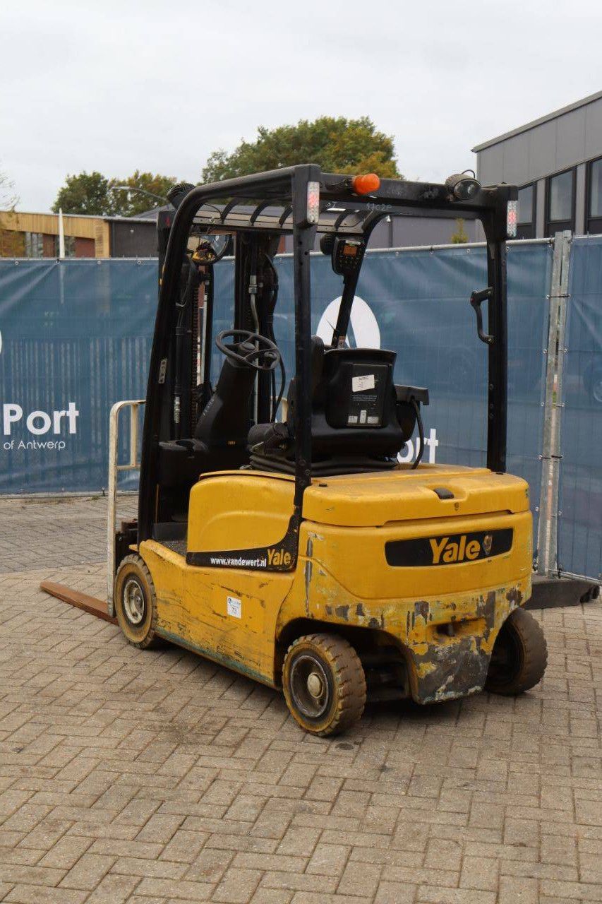 Forklift Yale ERP16VF Electric 1570kg 4.6m 2016